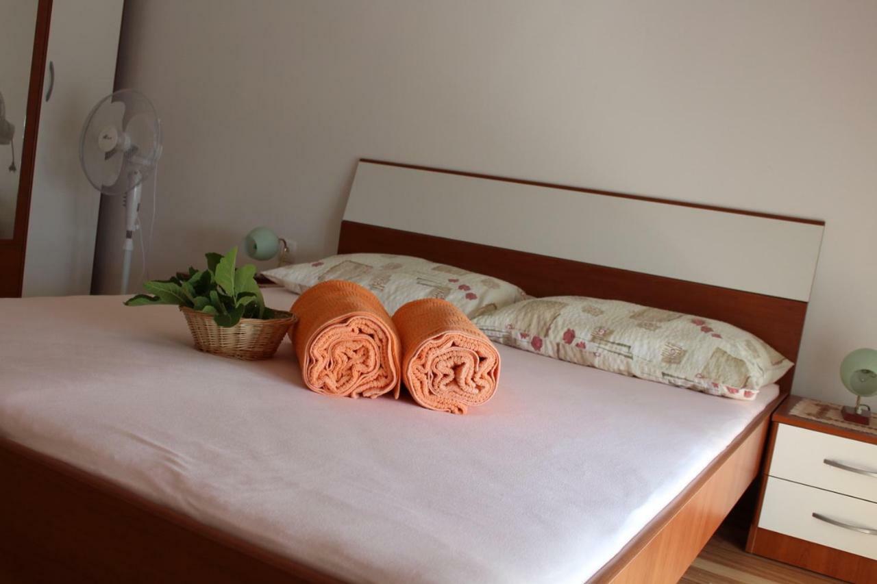 Mia 6 Apartment Crikvenica Bagian luar foto